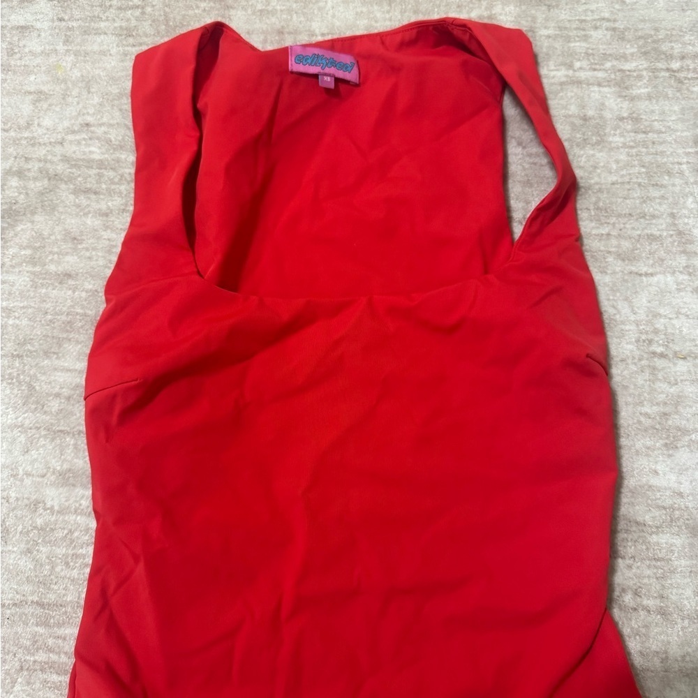 Edikted Essy square neck tank size xs - Picture 2 of 3